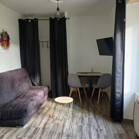 Appartement T2 Meuble - Entree Independante La Boissière-des-Landes Esterno foto