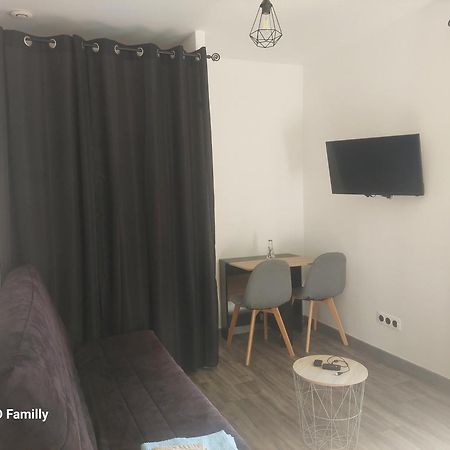 Appartement T2 Meuble - Entree Independante La Boissière-des-Landes Esterno foto